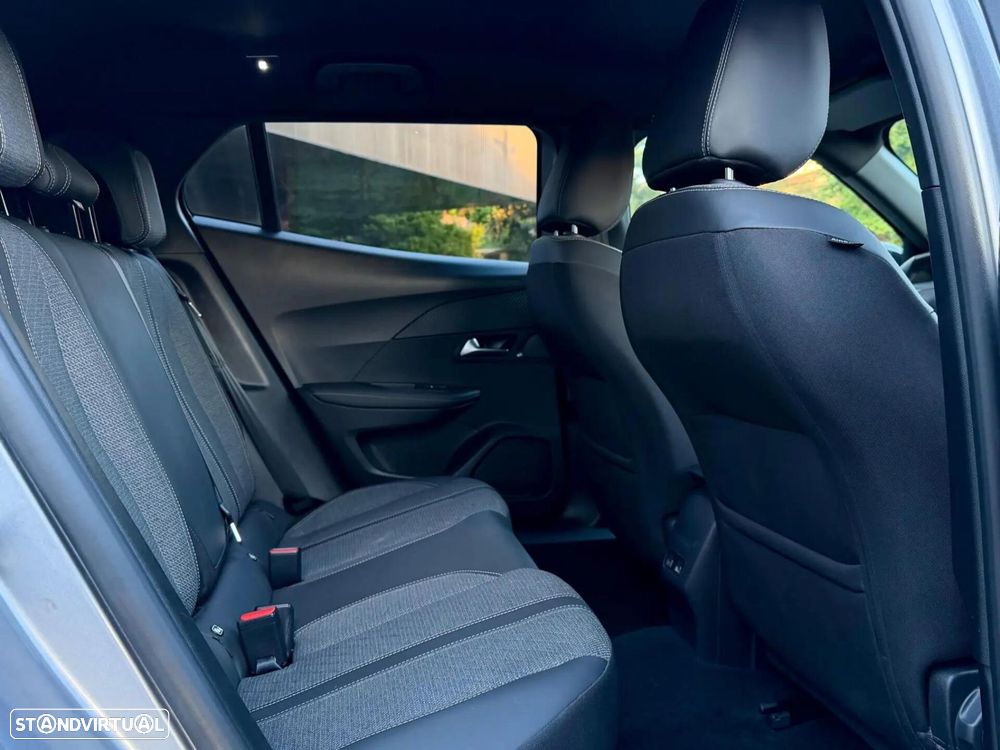 Peugeot 2008 - 14