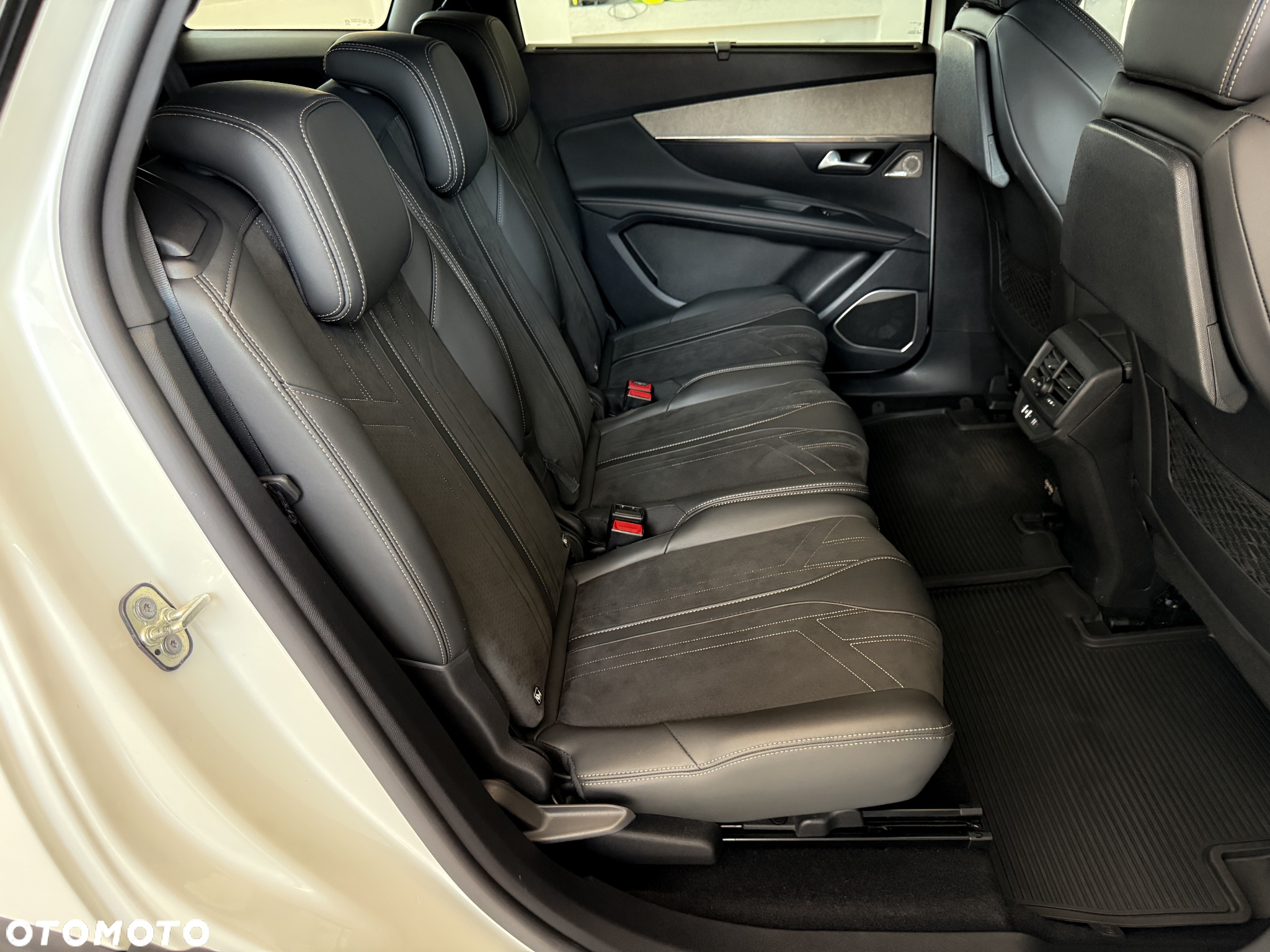 Peugeot 5008 1.6 PureTech GT S&S EAT8 - 20