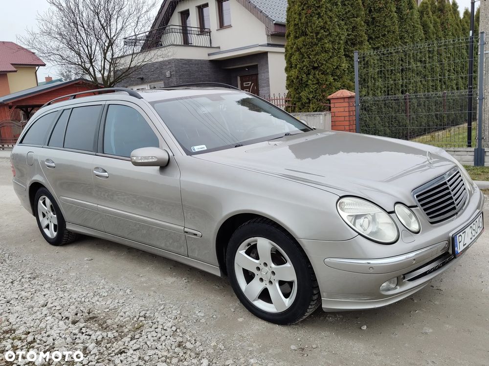 Mercedes-Benz Klasa E 320 CDI T Avantgarde - 10