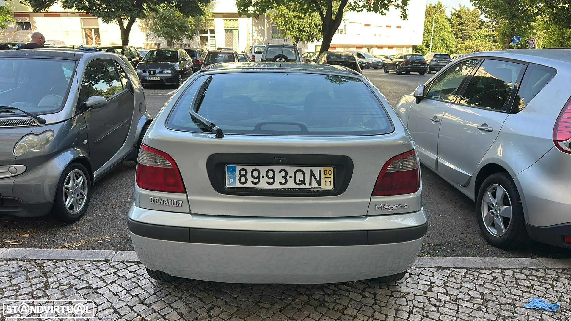 Renault Mégane 1.4 16V RXE AC - 4