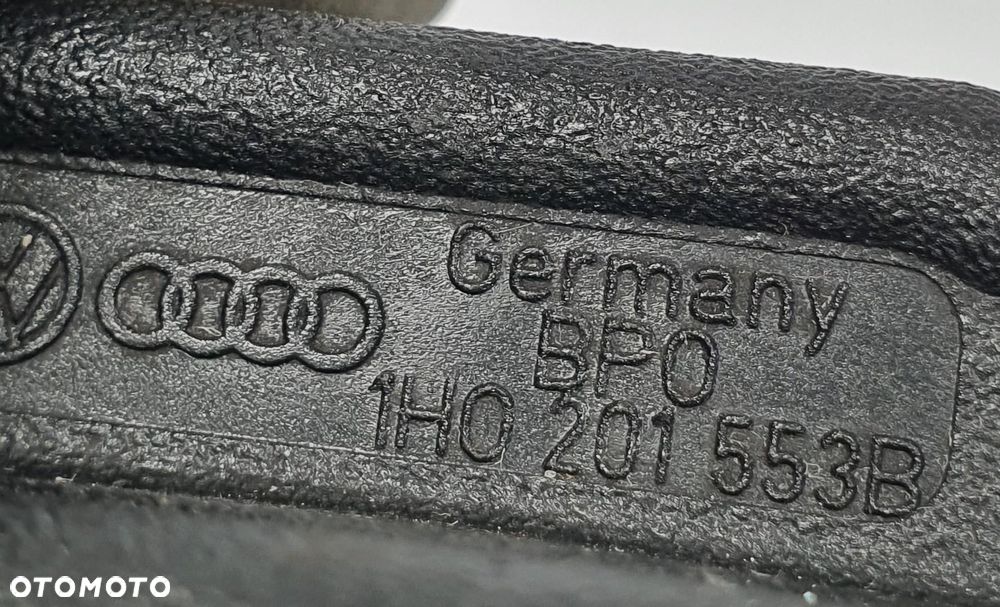 KOREK WLEWU PALIWA AUDI A4 B5 1H0201553B - 3