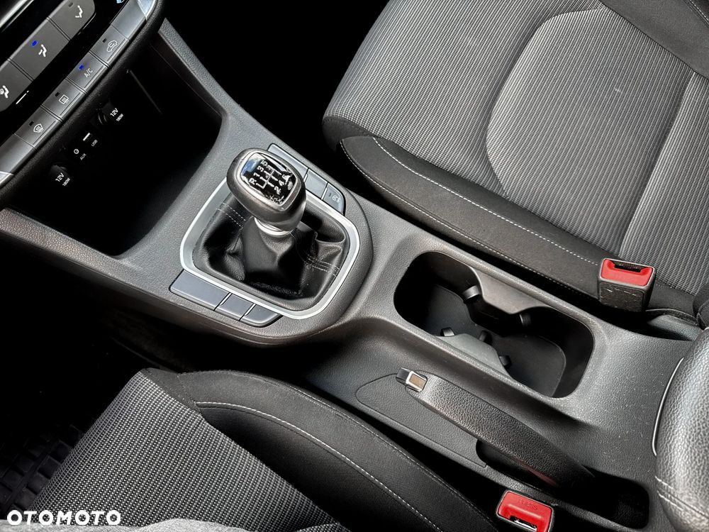 Hyundai i30 1.4 Comfort - 16