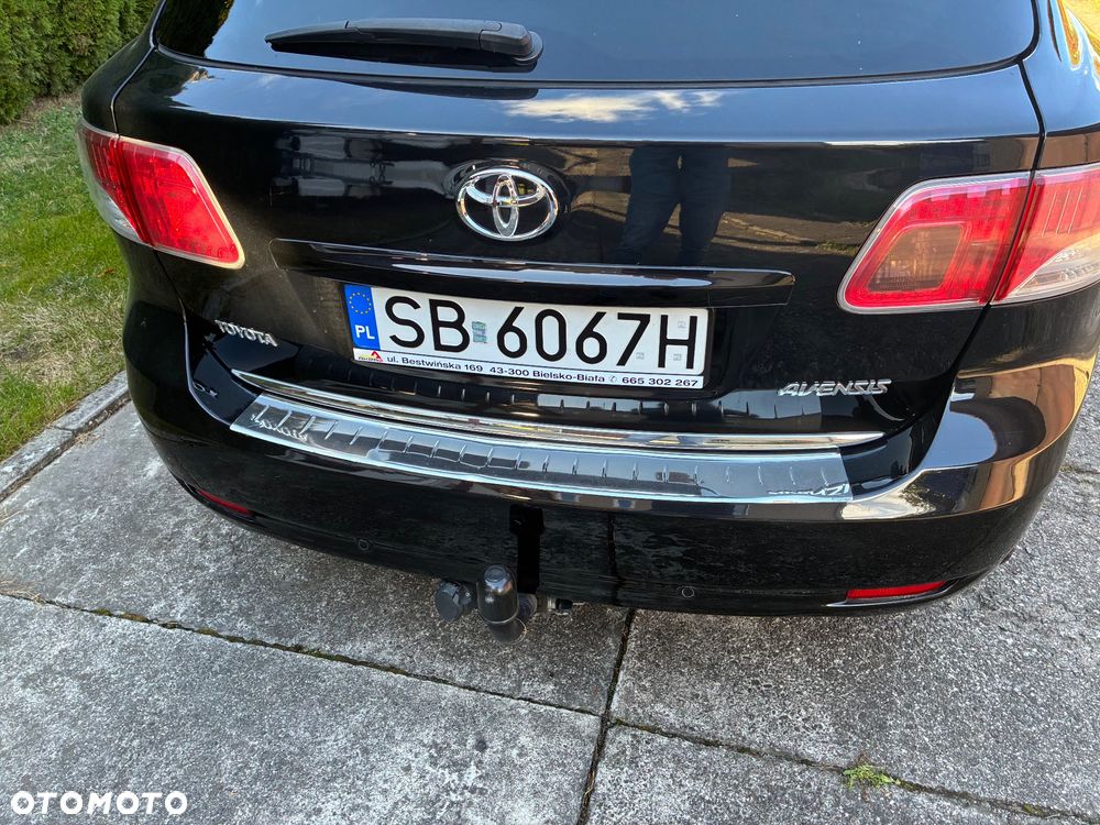 Toyota Avensis - 26
