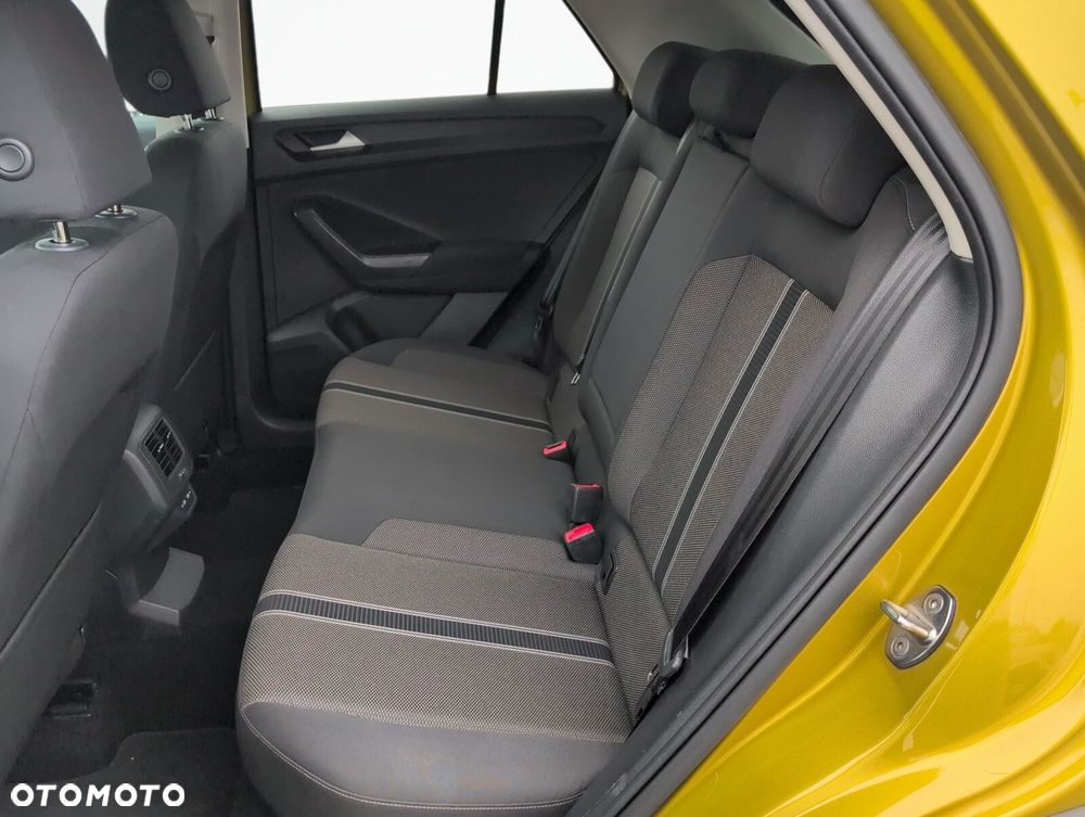 Volkswagen T-Roc 1.0 TSI Advance - 11