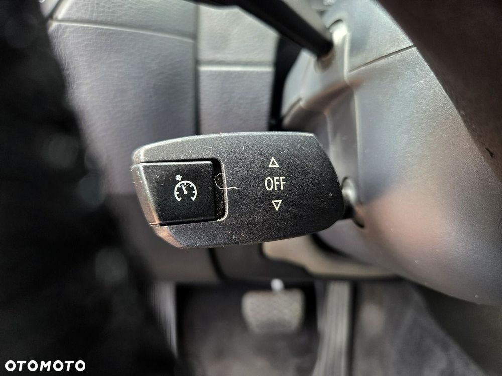 BMW X1 xDrive20d - 16