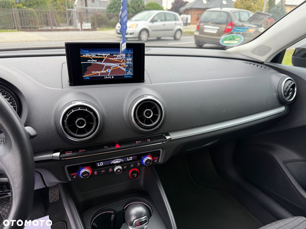 Audi A3 Sportback 2.0 TDI S tronic sport - 24