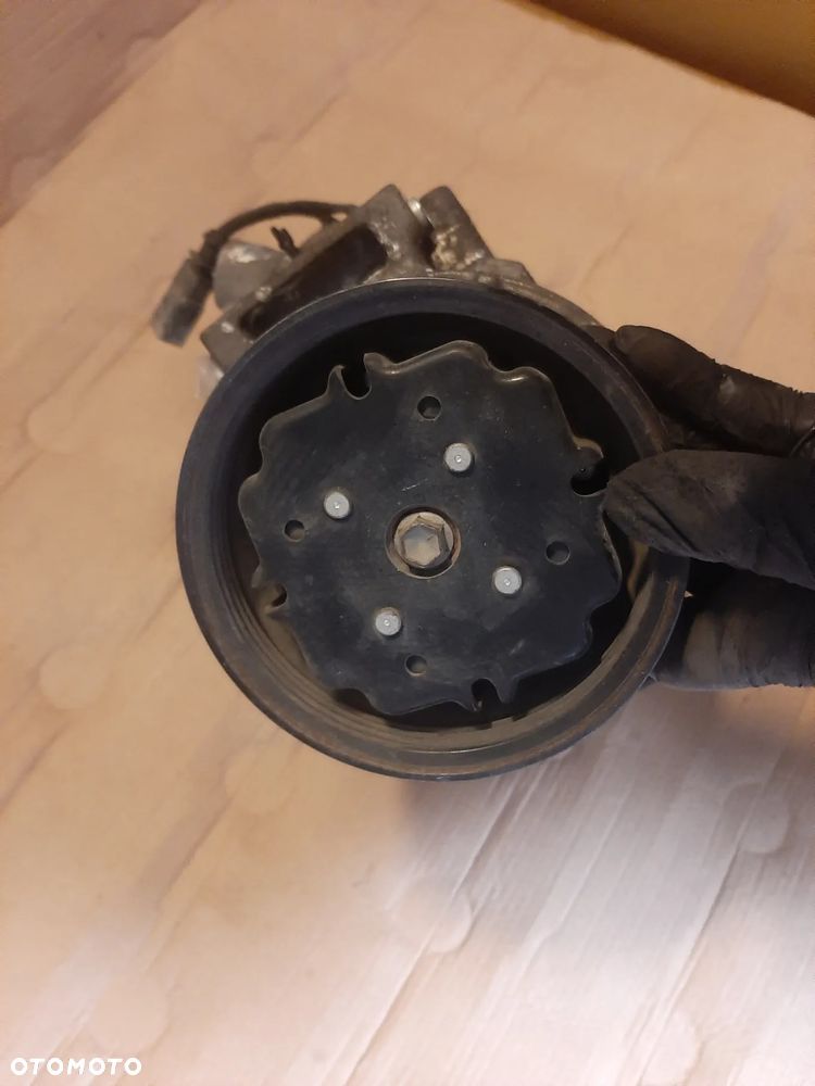 Sprężarka kompresor klimatyzacji AUDI A4B6 1.9 TDI  447220-8403 - 3