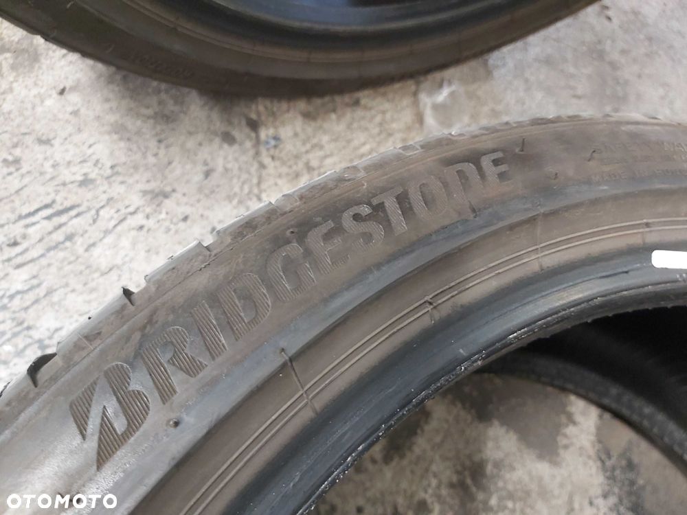 225/40R19 Dwie używane opony całoroczne Bridgestone - 3