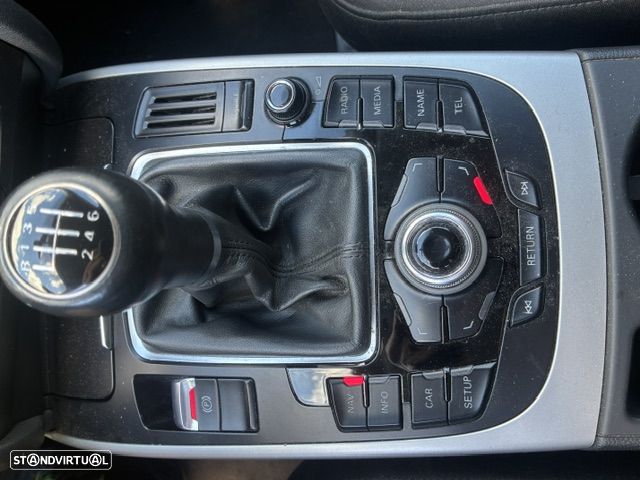 Audi A4 2.0 TDI DPF Ambition - 14