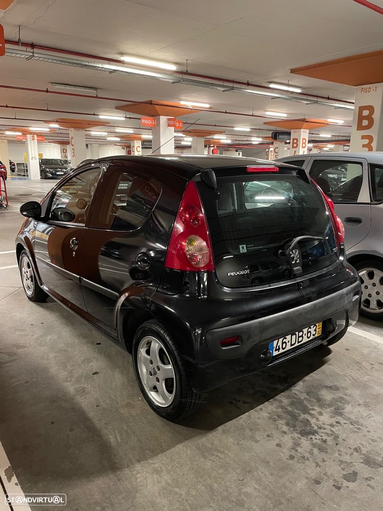 Peugeot 107 1.0 Trendy - 3