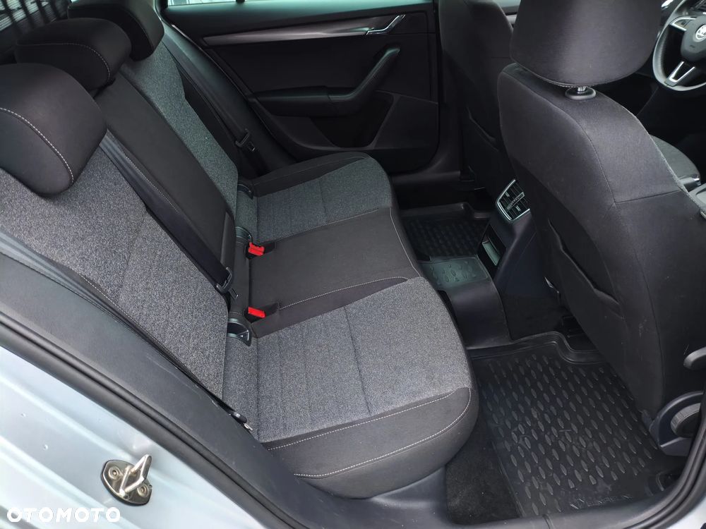 Skoda Octavia 1.6 TDI DSG Soleil - 16