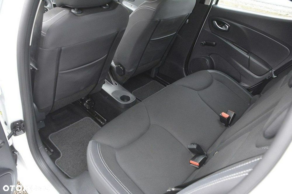 Renault Clio - 27