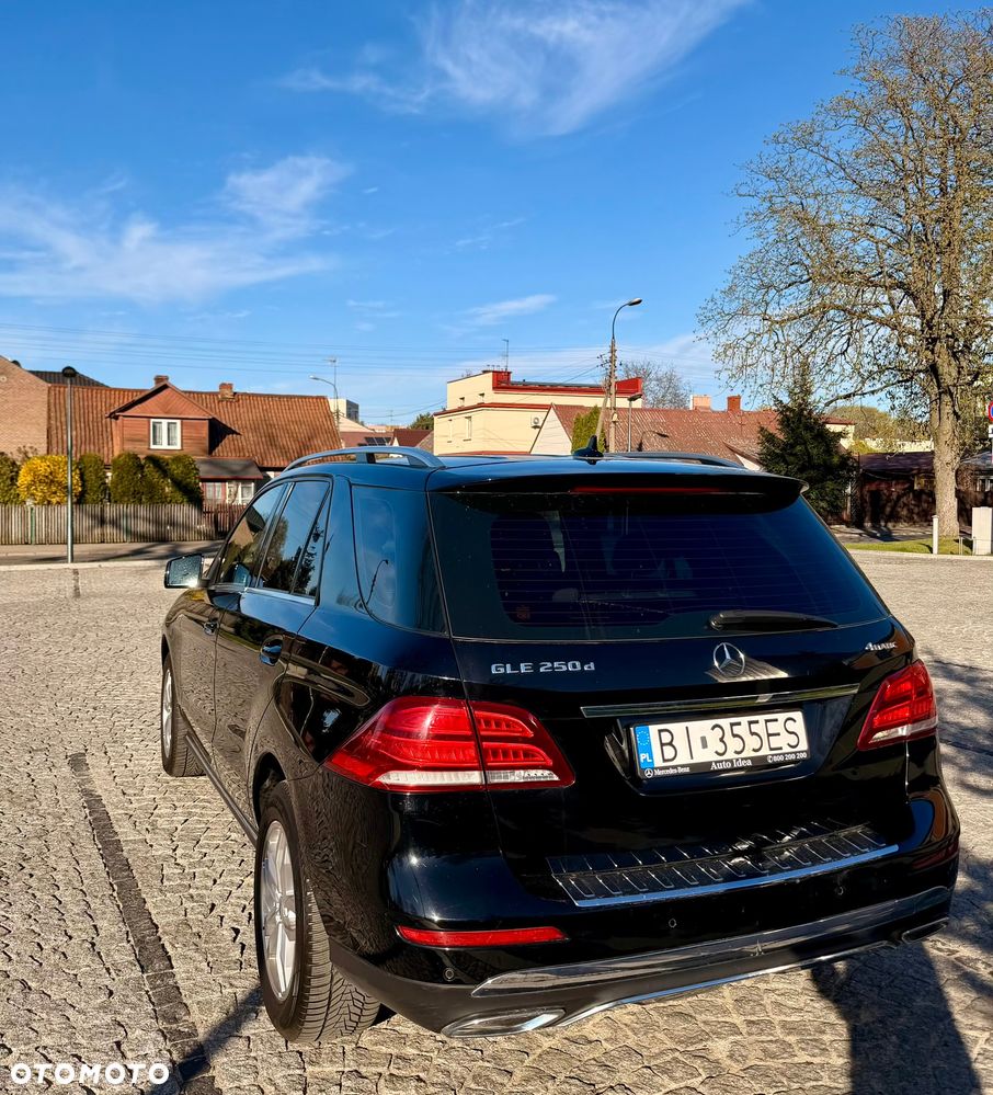 Mercedes-Benz GLE 250 d 4-Matic - 6