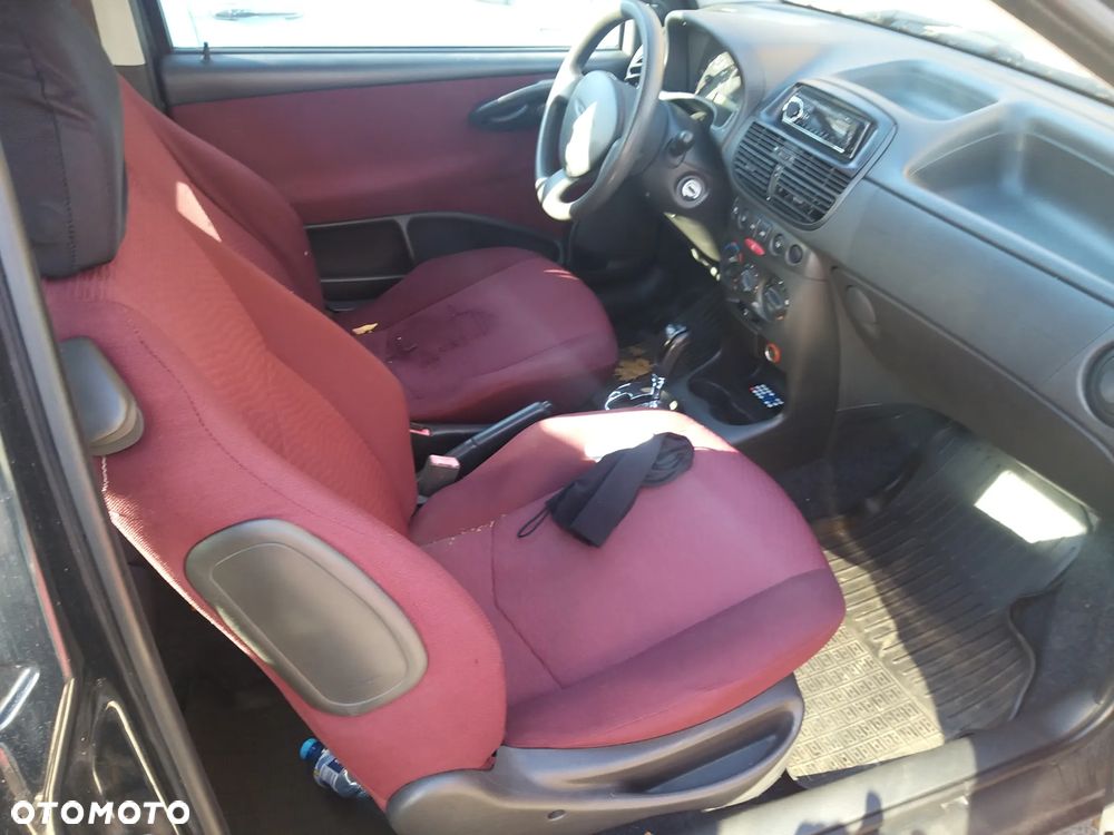 Fiat Punto 1.2 16V ELX Speedgear - 3