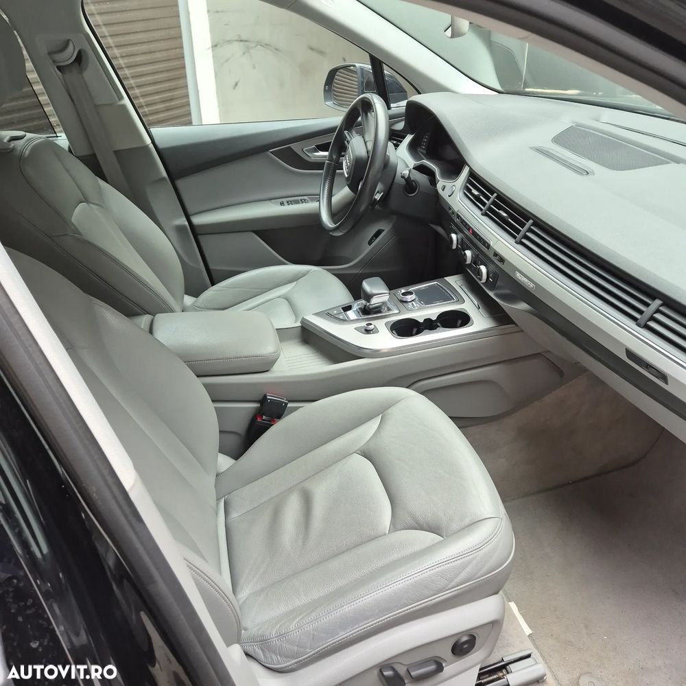 Audi Q7 - 9