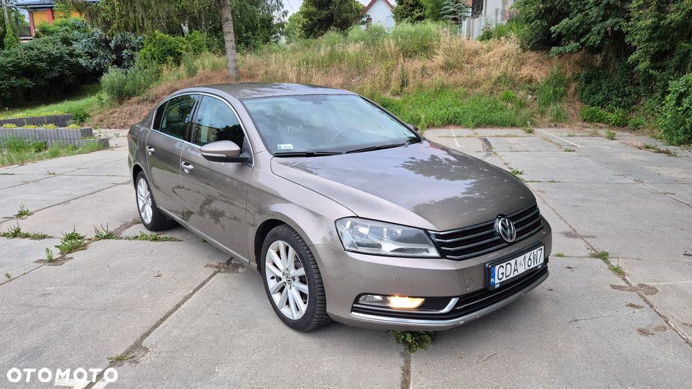 Volkswagen Passat 2.0 TDI Highline DSG - 1