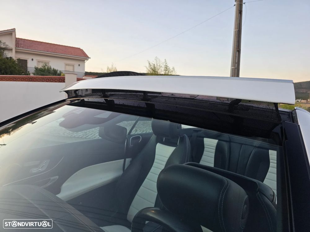 Mercedes-Benz E 220 d Cabrio 9G-Tronic AMG Line - 32