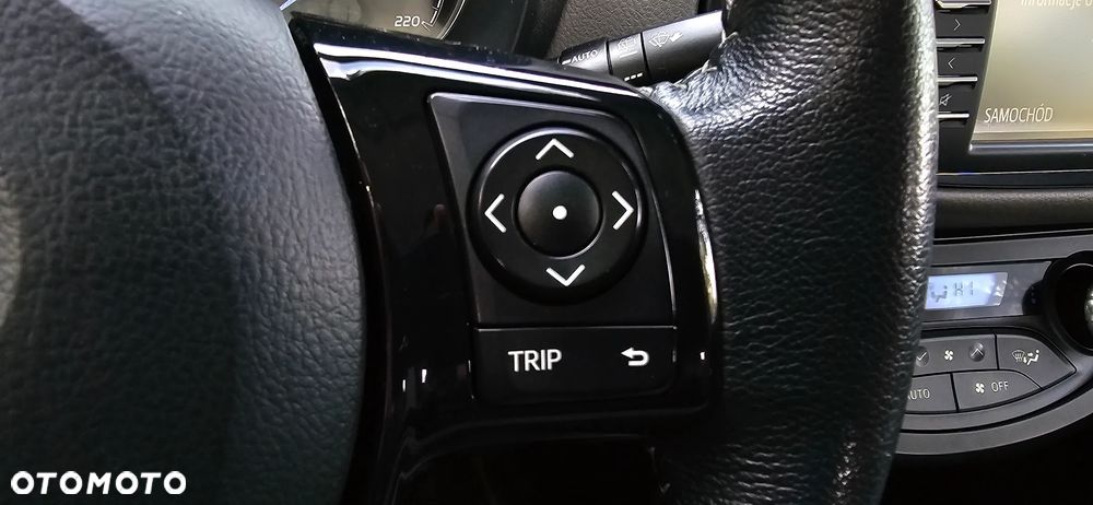 Toyota Yaris Hybrid 100 Premium EU6 - 34