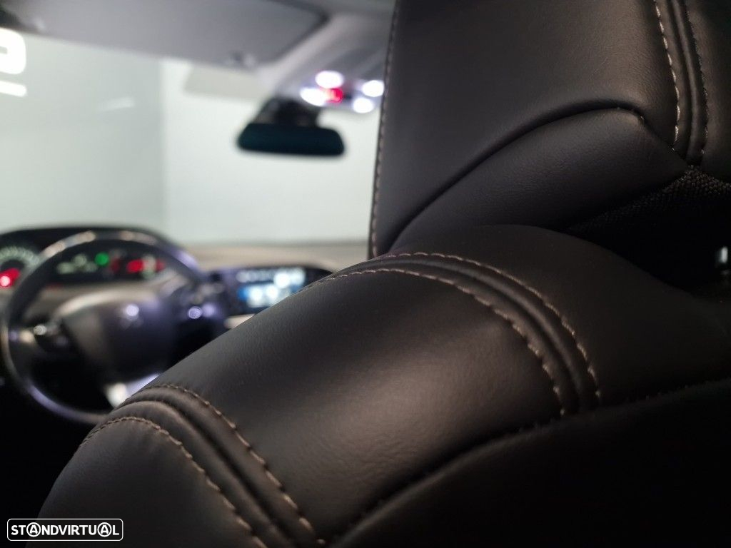 Peugeot 308 SW 2.0 BlueHDi Allure J18 EAT6 - 28