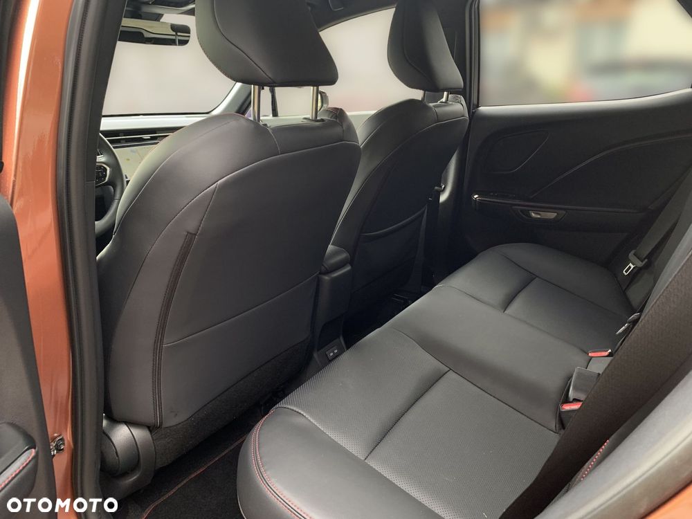 Lexus LBX 1.5 Hybrid Emotion - 17