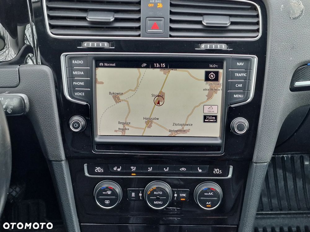 Volkswagen Golf 2.0 TDI (BlueMotion Technology) Highline - 29