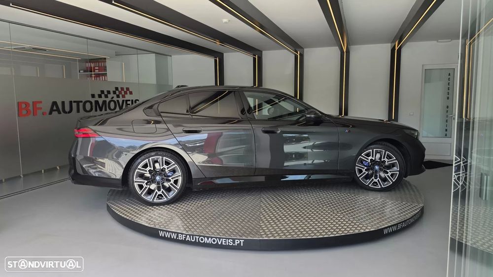 BMW i5 eDrive40 Pack Desportivo M Pro - 9