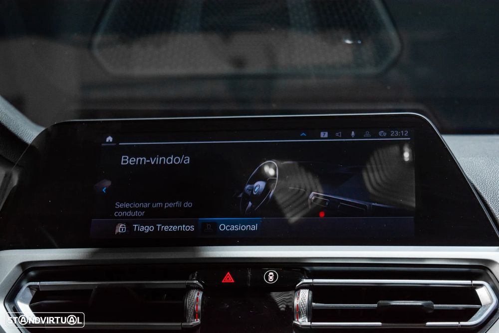 BMW 320 e Touring Aut. Advantage - 22