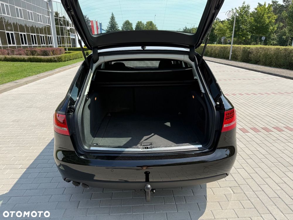 Audi A4 Avant 2.0 TDI DPF multitronic S line Sportpaket - 19