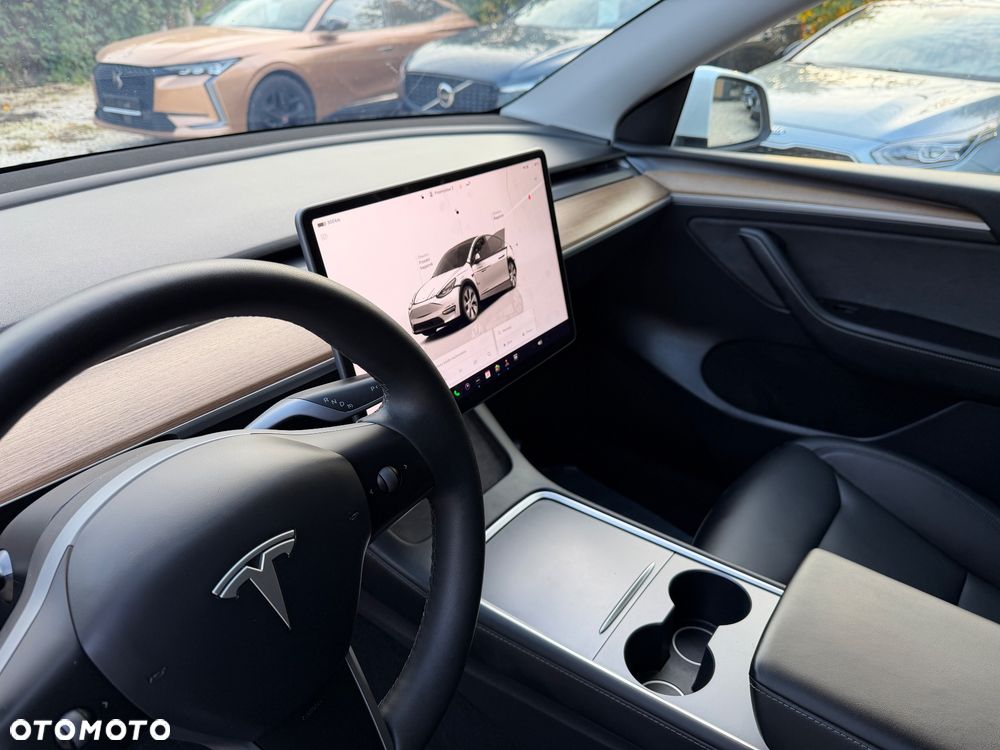 Tesla Model Y RWD - 22