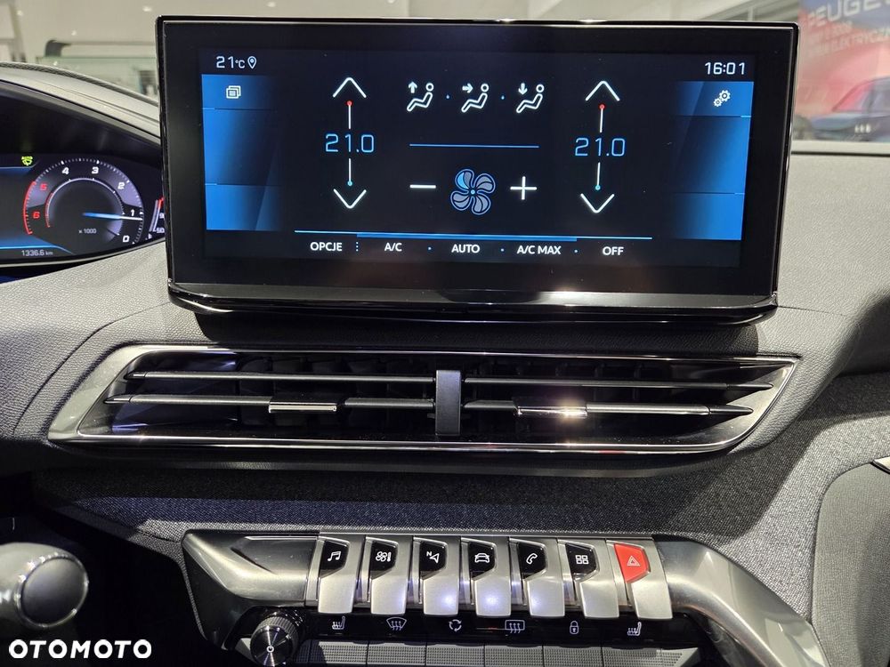 Peugeot 3008 1.5 BlueHDi Allure Pack S&S EAT8 - 26