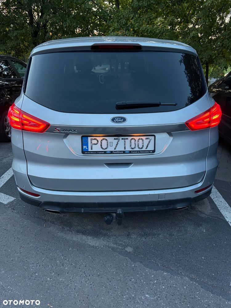 Ford S-Max - 24
