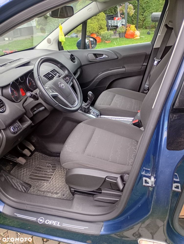 Opel Meriva 2011 photo 2