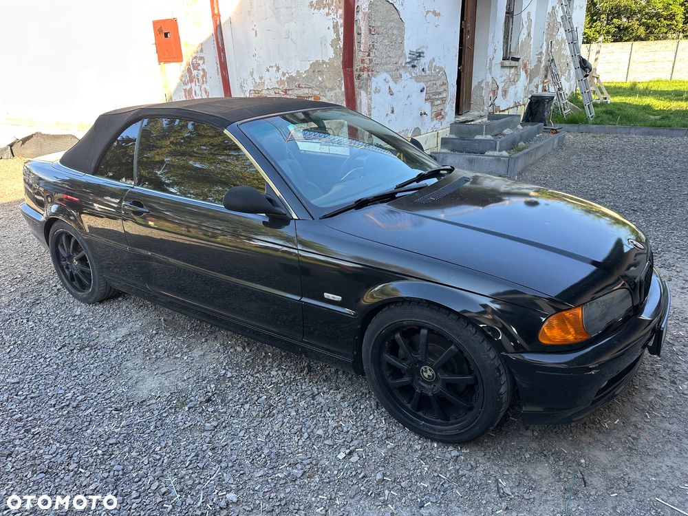 BMW Seria 3 323i - 15