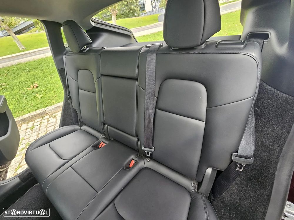 Tesla Model Y Long Range Tração Integral - 16