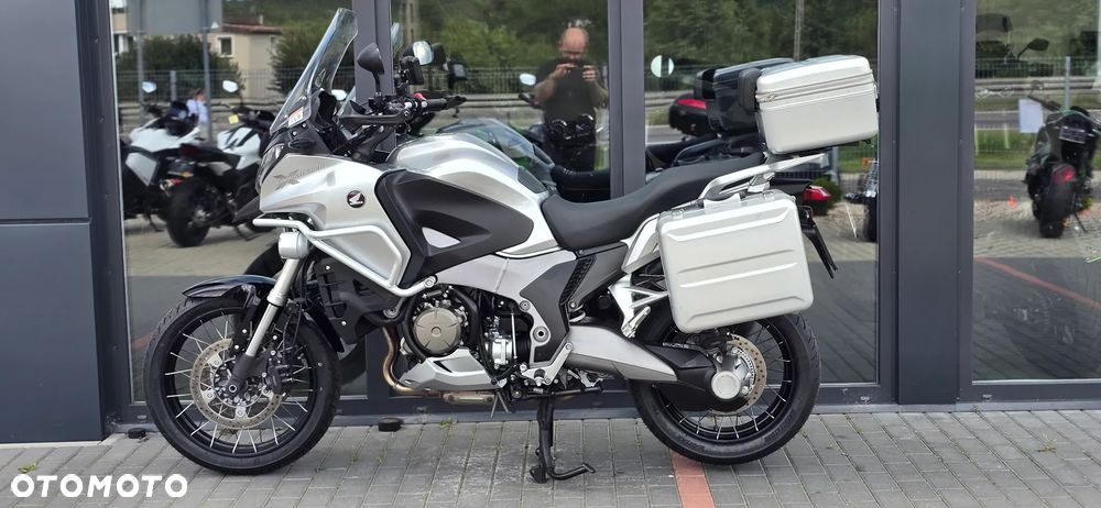Honda VFR - 26