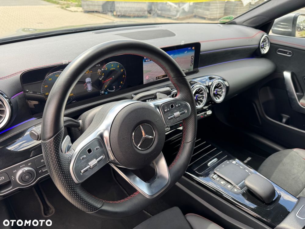 Mercedes-Benz CLA 200 mHEV AMG Line 7G-DCT - 23
