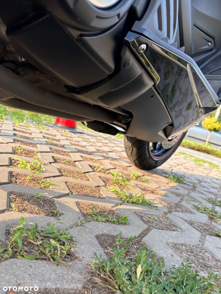 Yamaha Tmax - 19
