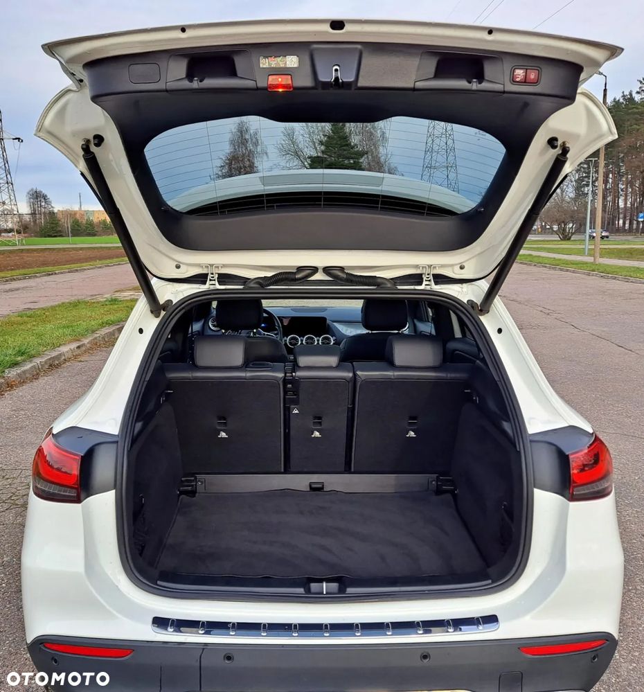 Mercedes-Benz GLA 250 4Matic 8G-DCT Progressive - 15