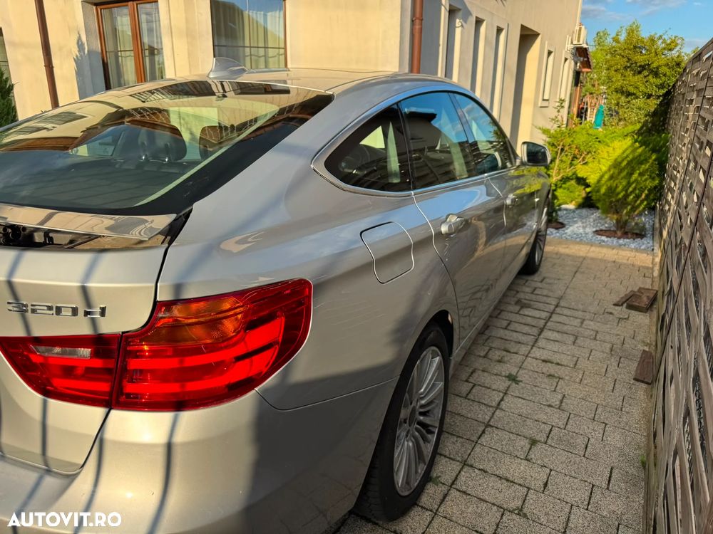 BMW Seria 3 320d Sport-Aut. Luxury Line - 14