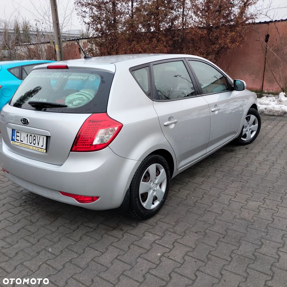 Kia Ceed 1.4 Comfort - 6
