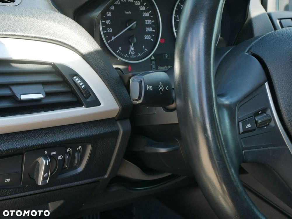BMW Seria 1 116i - 16