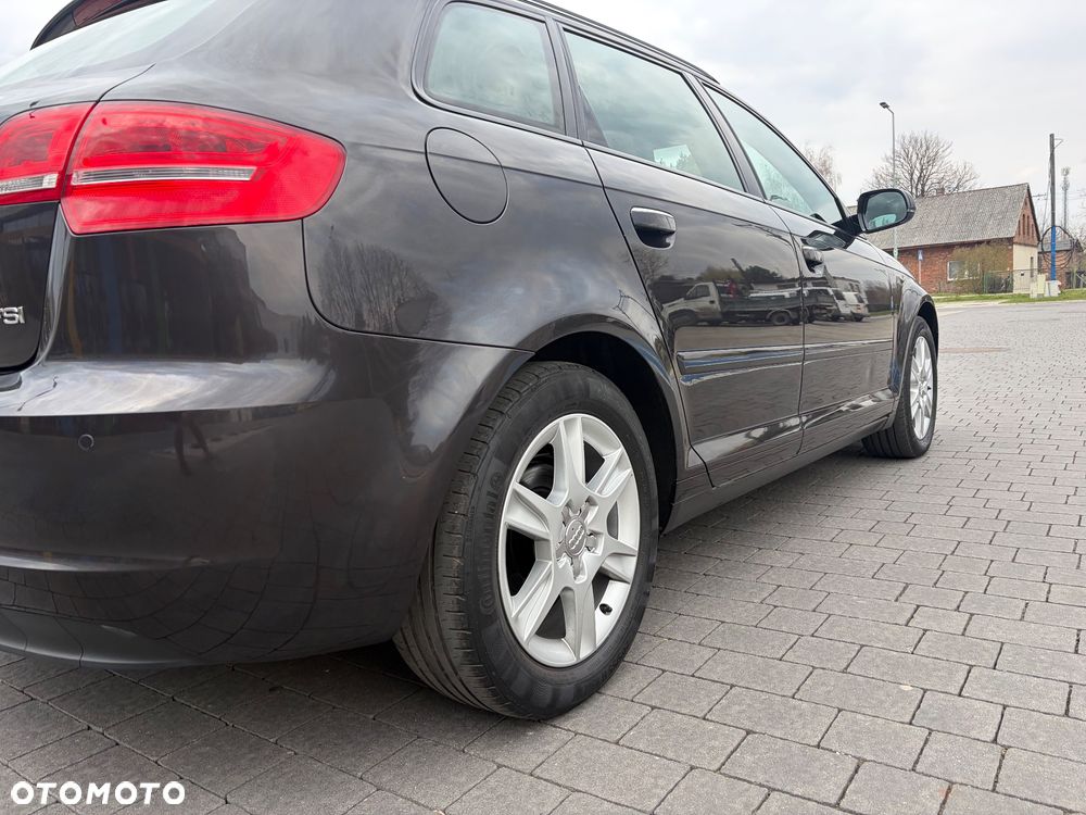 Audi A3 Sportback - 16