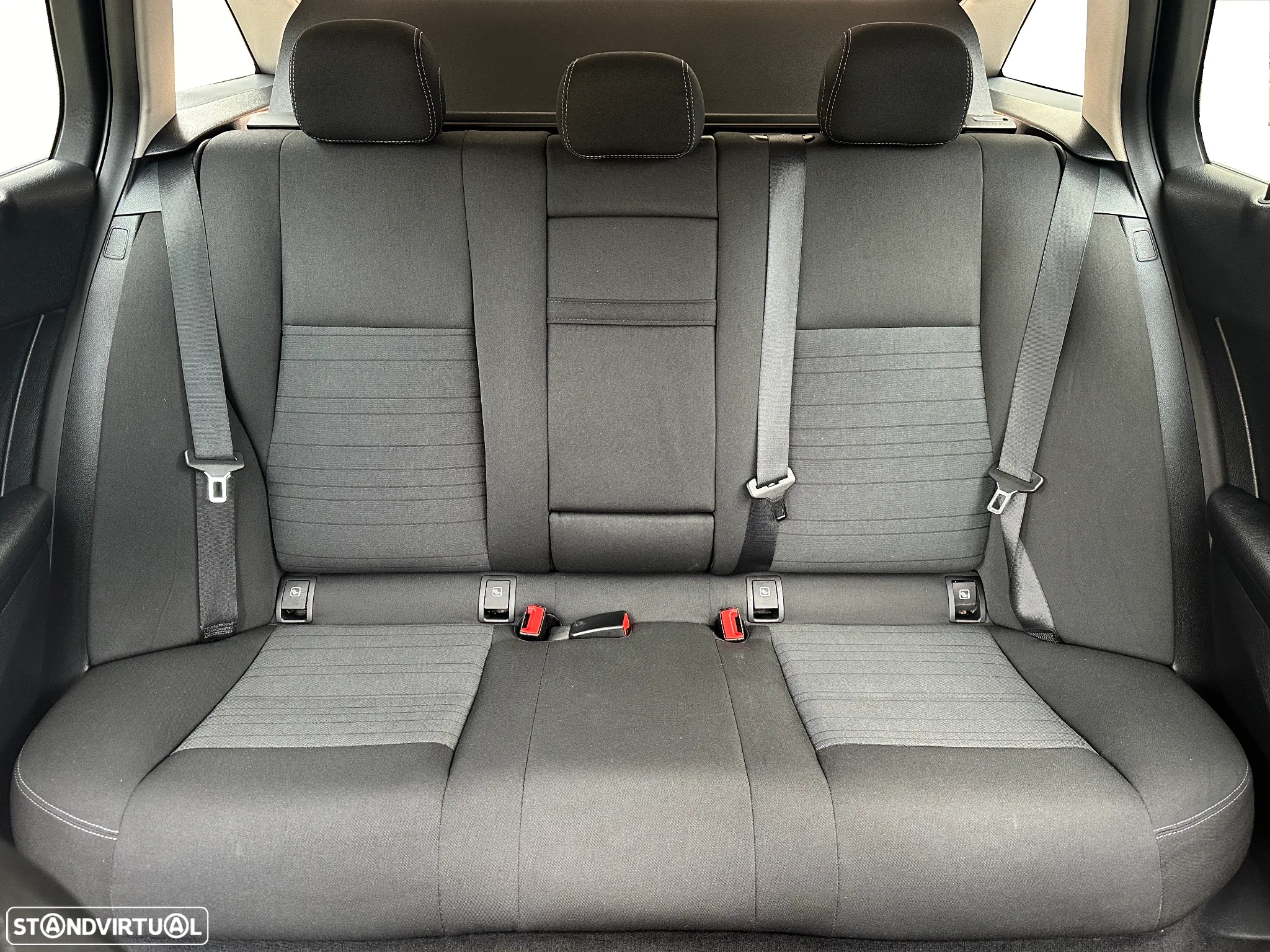 Mercedes-Benz C 200 d Business Solutions - 42