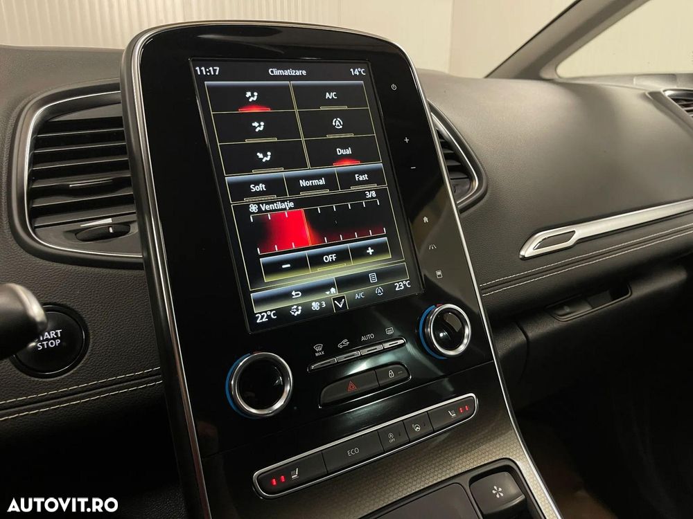 Renault Grand Scenic - 24