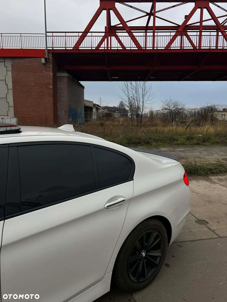 BMW Seria 5 520d - 6