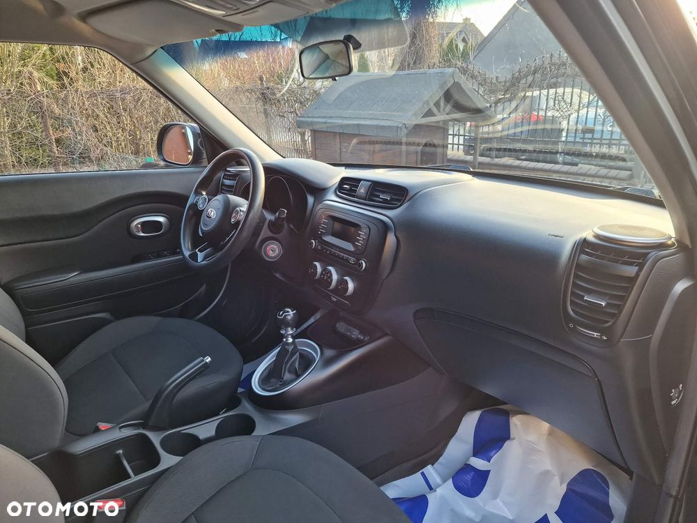 Kia Soul 1.6 CRDI Attract - 17