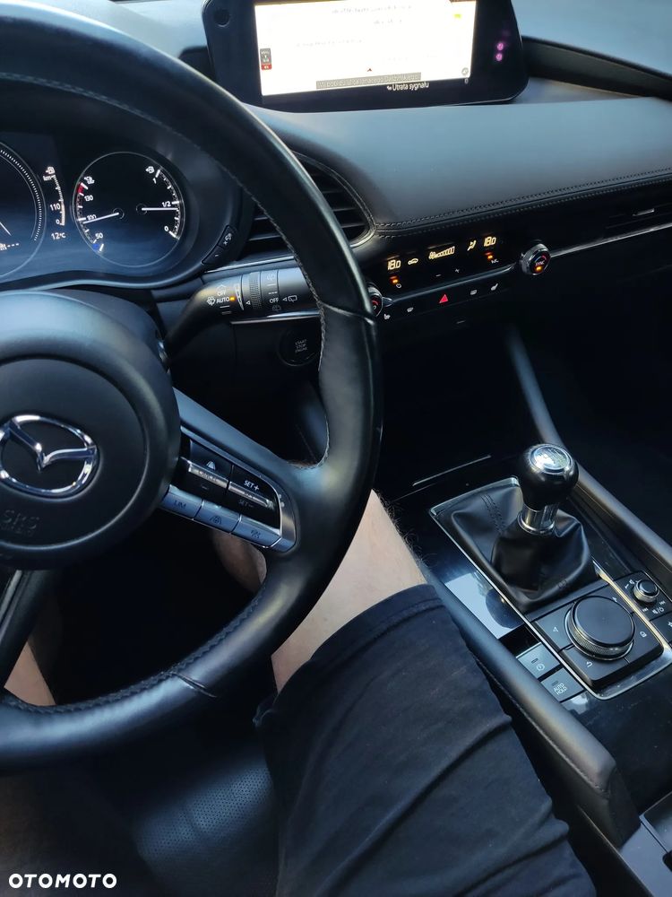 Mazda 3 SKYACTIV-D 1.8 SELECTION - 28