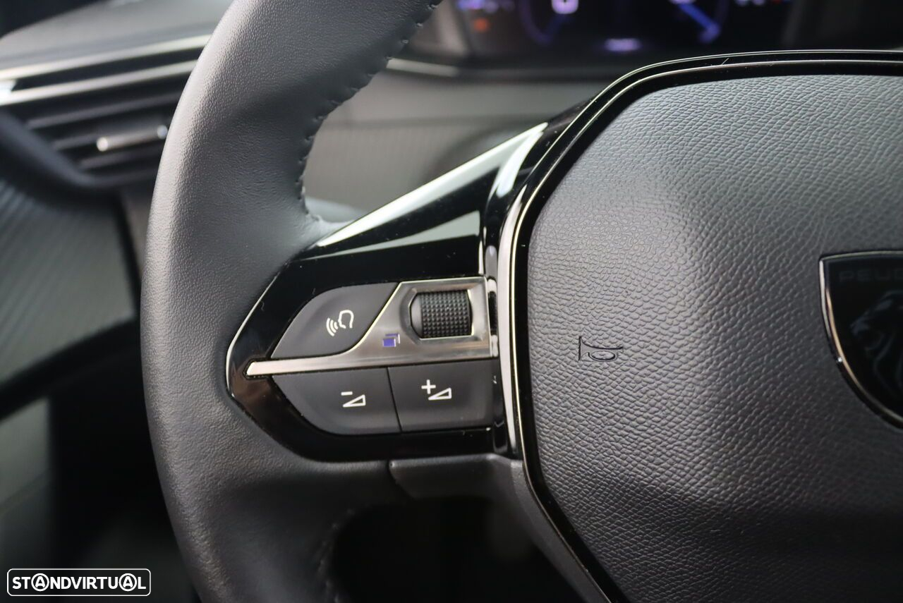 Peugeot 2008 - 11
