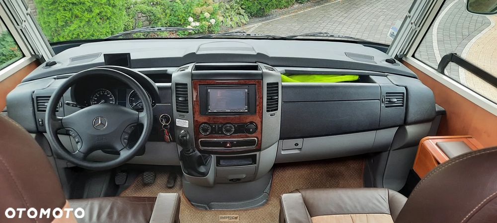 Mercedes-Benz RAPIDO pełna Integra - 9
