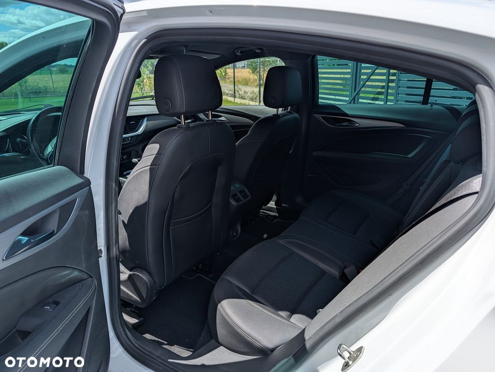 Opel Insignia 2.0 CDTI Ultimate S&S - 10